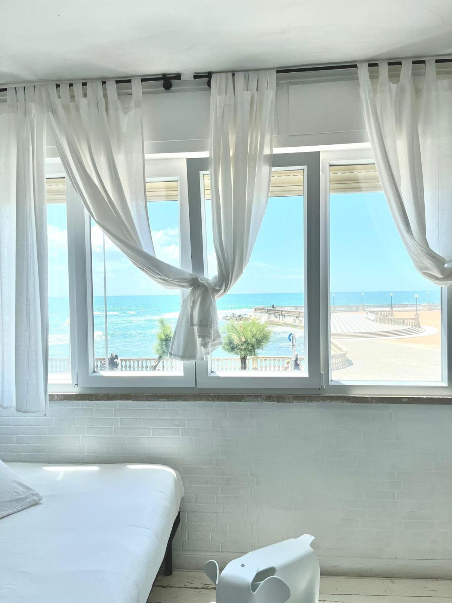 Apartamento Sunset Loft Livorno Habitación foto